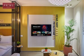 Studio | Een kluis op de kamer, een strijkplank/strijkijzer, gratis wifi