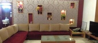 Besant Nagar, Fully Furnished  Accommodates 6 adults-Wireless Internet ready