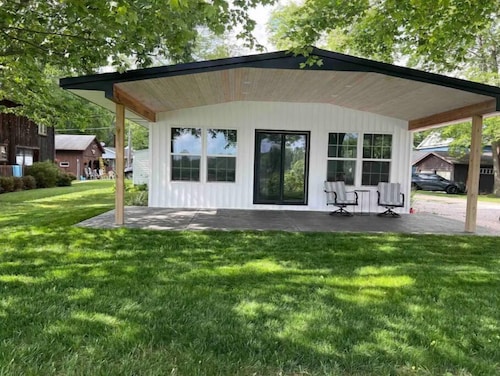 Sweet Louie's Lake House