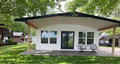 Sweet Louie's Lake House