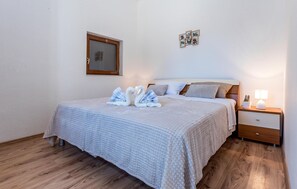 1 bedroom, travel crib, free WiFi, bed sheets