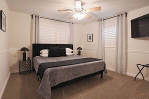 4 bedrooms, iron/ironing board, travel crib, free WiFi - Evening Breeze in Melanie Park (Lubbock)
