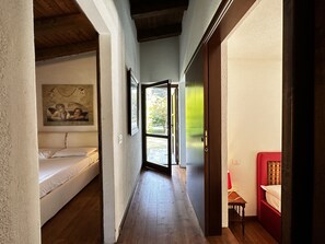 6 chambres, fer et planche à repasser, Wi-Fi gratuit, draps fournis