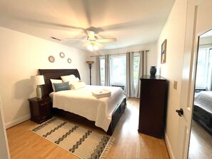 3 Schlafzimmer, Schreibtisch, Bügeleisen/Bügelbrett, kostenloses WLAN