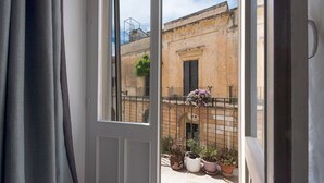 Unclassified image, 5 of 17, button - San Giusto Central Apartment (Lecce)