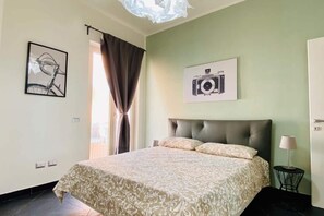 2 habitaciones, tabla de planchar con plancha, wifi y ropa de cama