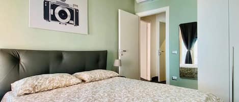 2 chambres, fer et planche Ă repasser, Wi-Fi, literie fournie