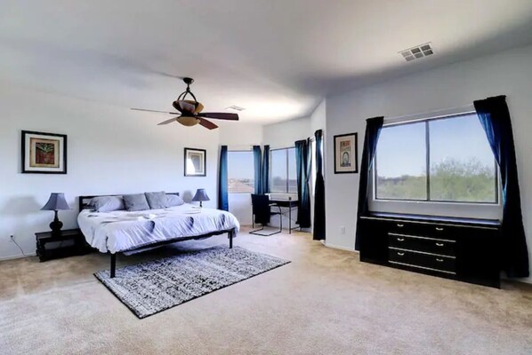 4 bedrooms, bed sheets