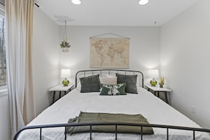 3 bedrooms, free WiFi, bed sheets