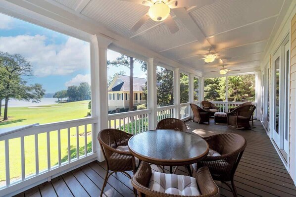 Outdoor dining - Burke's Place #9 - Charming 3BR Great Water Home (Eatonton)