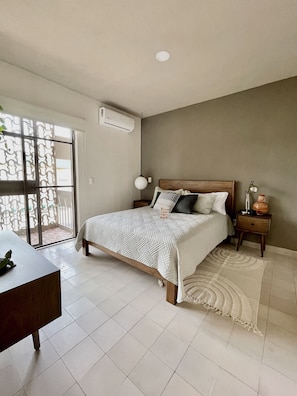 Premium bedding, down comforters, individually decorated, desk