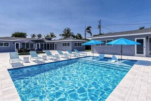 Pool - 2017-1 Sunshine Manors (Wilton Manors)