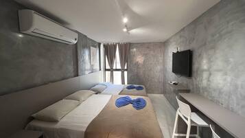 Comfort Studio | Blackout drapes, iron/ironing board, free WiFi