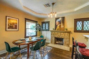 Dining - ✨Historic Downtown✨ pool/outdoor kitchen/#LOCATION. (Phoenix)