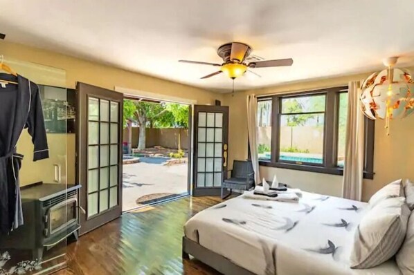 3 bedrooms, WiFi - ✨Historic Downtown✨ pool/outdoor kitchen/#LOCATION. (Phoenix)