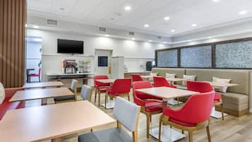 Free daily breakfast