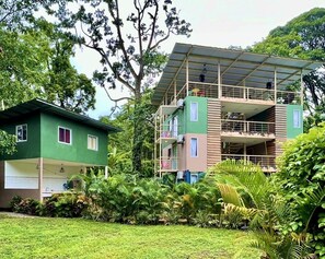 Exterior - Kingston Casitas Private 3rd Flr, #5 with AC, Free Bikes… (Puerto Viejo de Talamanca)