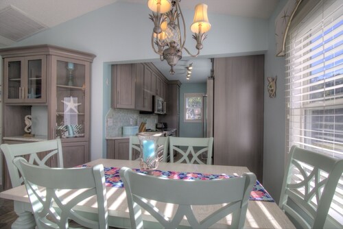 Adorable 3BR 2BA Cottage - Shore Drive Area of Myrtle Beach!