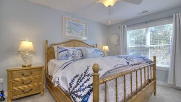 3 bedrooms, iron/ironing board, free WiFi, bed sheets
