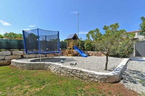 Children's area - Villa mit Pool und Klimaanlage (Žminj)