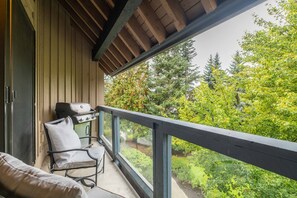 Property grounds - BBQ | Free Parking | Spacious | Forest views (Unknown)