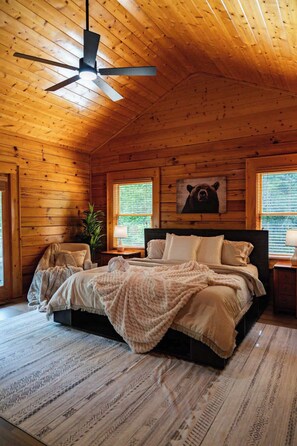 4 Schlafzimmer, Bügeleisen/Bügelbrett, Reisekinderbett, WLAN