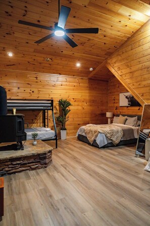 4 Schlafzimmer, Bügeleisen/Bügelbrett, Reisekinderbett, WLAN