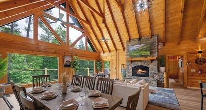 Luxury Cabin~Pool~Games~Family Friendly