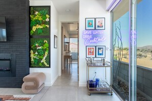 Interior - SO GORGEOUS! Luxurious Home w/HOT Tub & Views!!! (Joshua Tree)