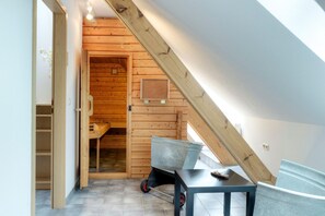 Interior - Kuttels Koje - Ab an die Frische Luft und den Urlaub im Garten des Ferienhauses Ganz Entspannt (Zingst)