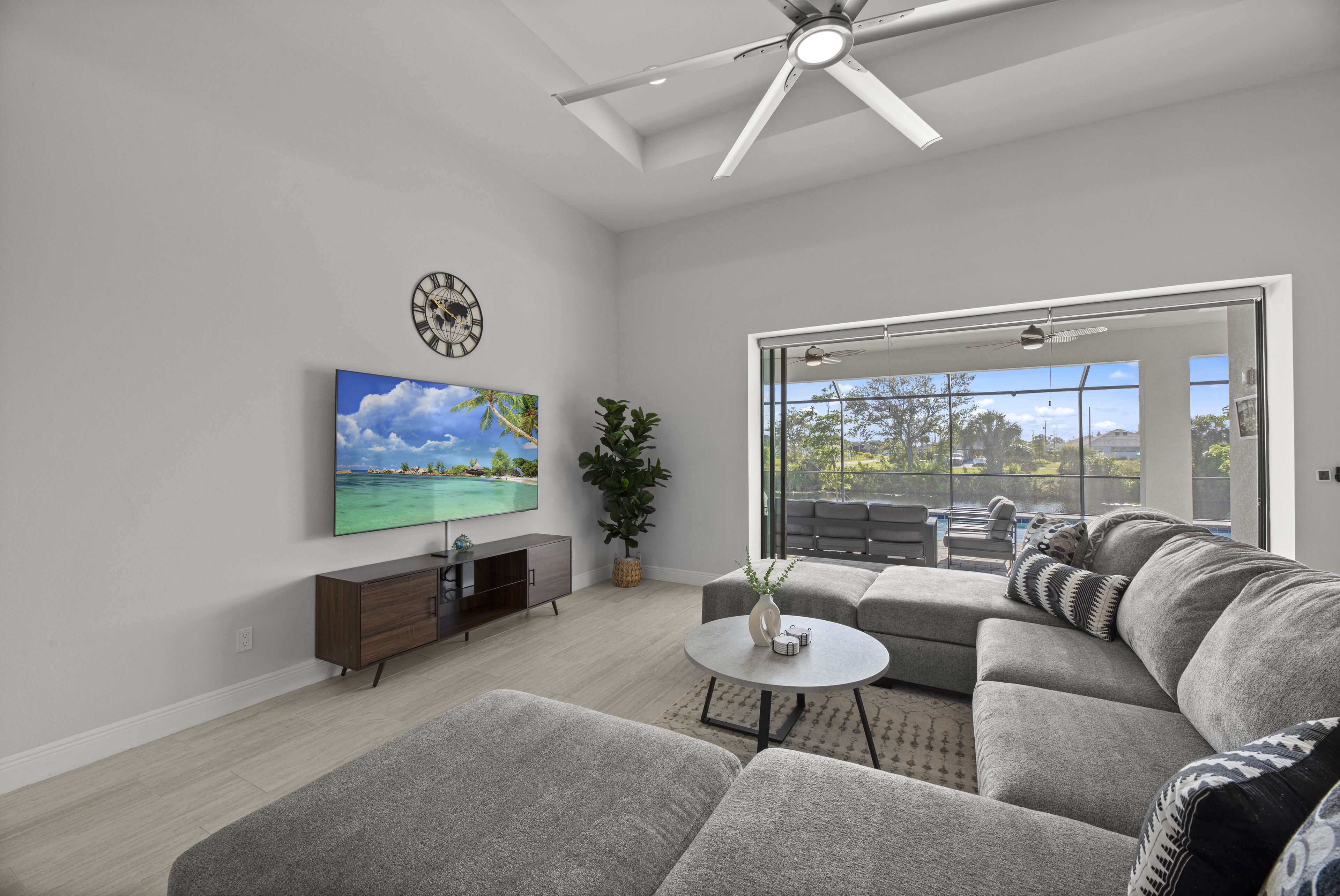 Cape Coral Dream - 4 bedroom/3 bath, heated pool home with waterfront view