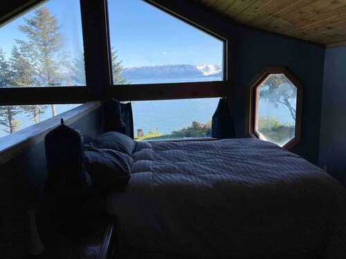 Kachemak Sunrise Ocean House