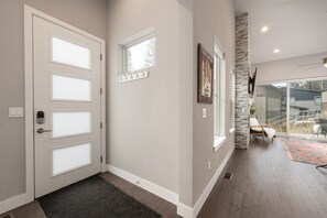 Interior - Luxury townhome cabin 58, minutes from Winter Park Resort, trails, hiking (Fraser)