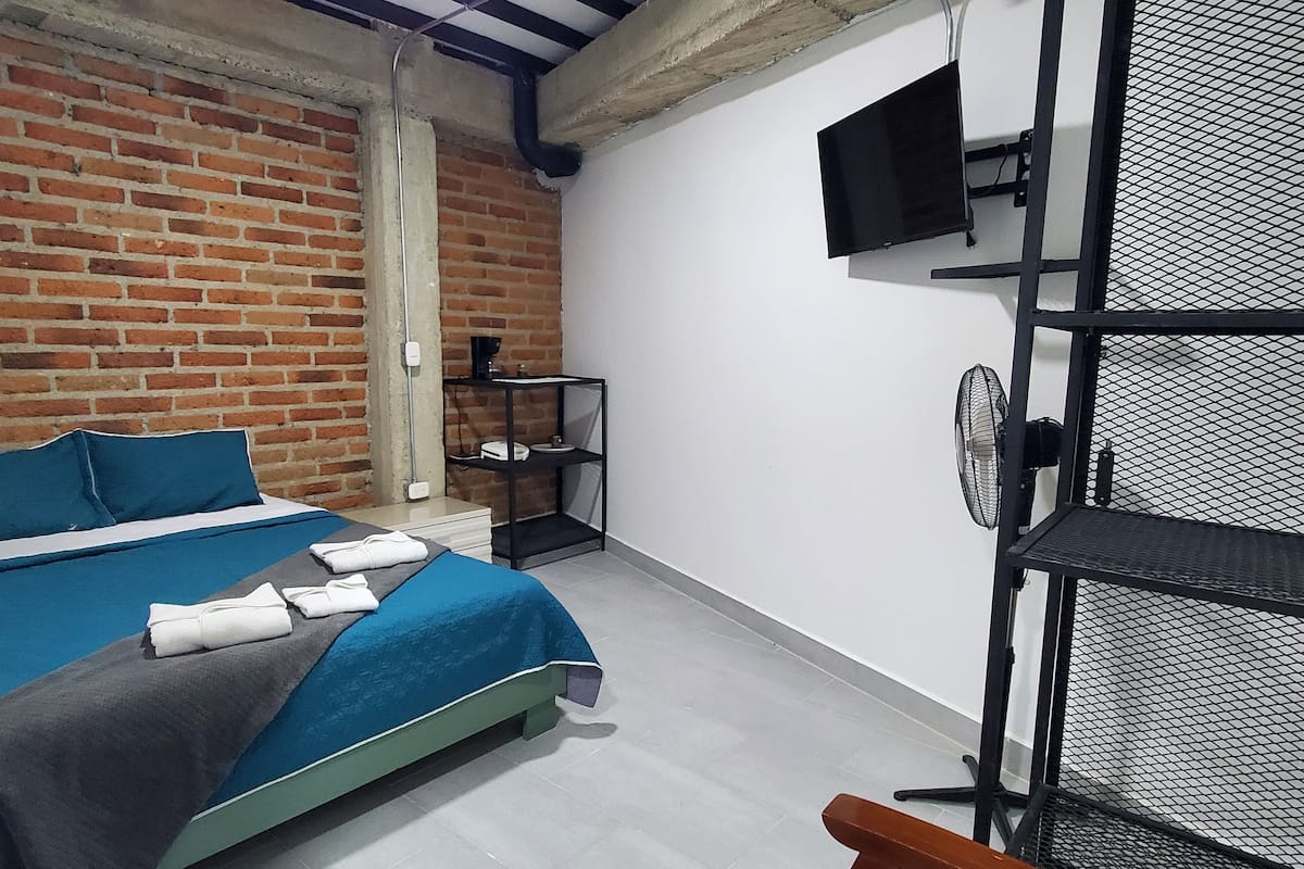 1 habitación, cubrecamas y decoración personalizada