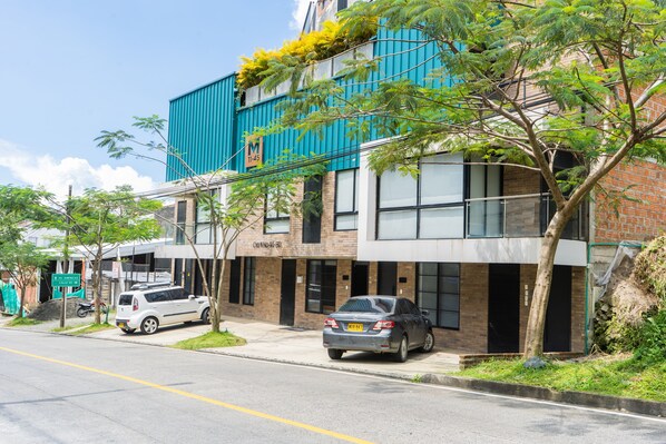 Front of property - M1145 Loft (Pereira)