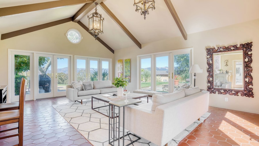 Sonoma Sunshine by Avantstay Countryside Views