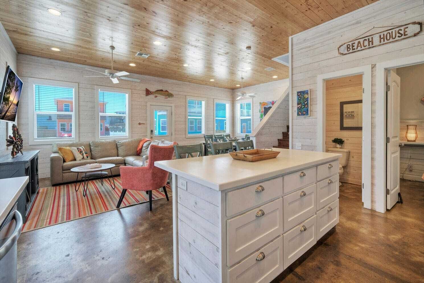 Villa (4 Bedrooms) | Interior