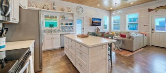 Pool Cabana, Backyard w/ Fire Pit, Walk to the Beach Villa Reel by Avantstay