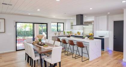 Element by Avantstay Pool, Firepit, Game Room