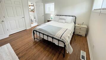 3 Schlafzimmer, Bügeleisen/Bügelbrett, kostenloses WLAN, Bettwäsche