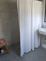 Room | Bathroom | Shower, towels, soap, shampoo