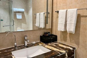 Ảnh chưa phân loại, 4 trong số 65 ảnh, nút