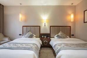 Ảnh chưa phân loại, 2 trong số 65 ảnh, nút