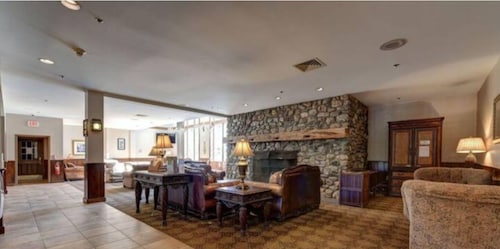 Mountainside Condo Ski In Ski Out 