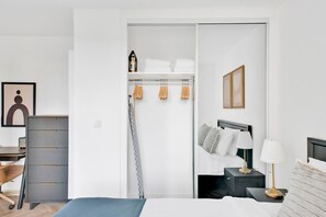 1 chambre, fer et planche à repasser, Wi-Fi, draps fournis