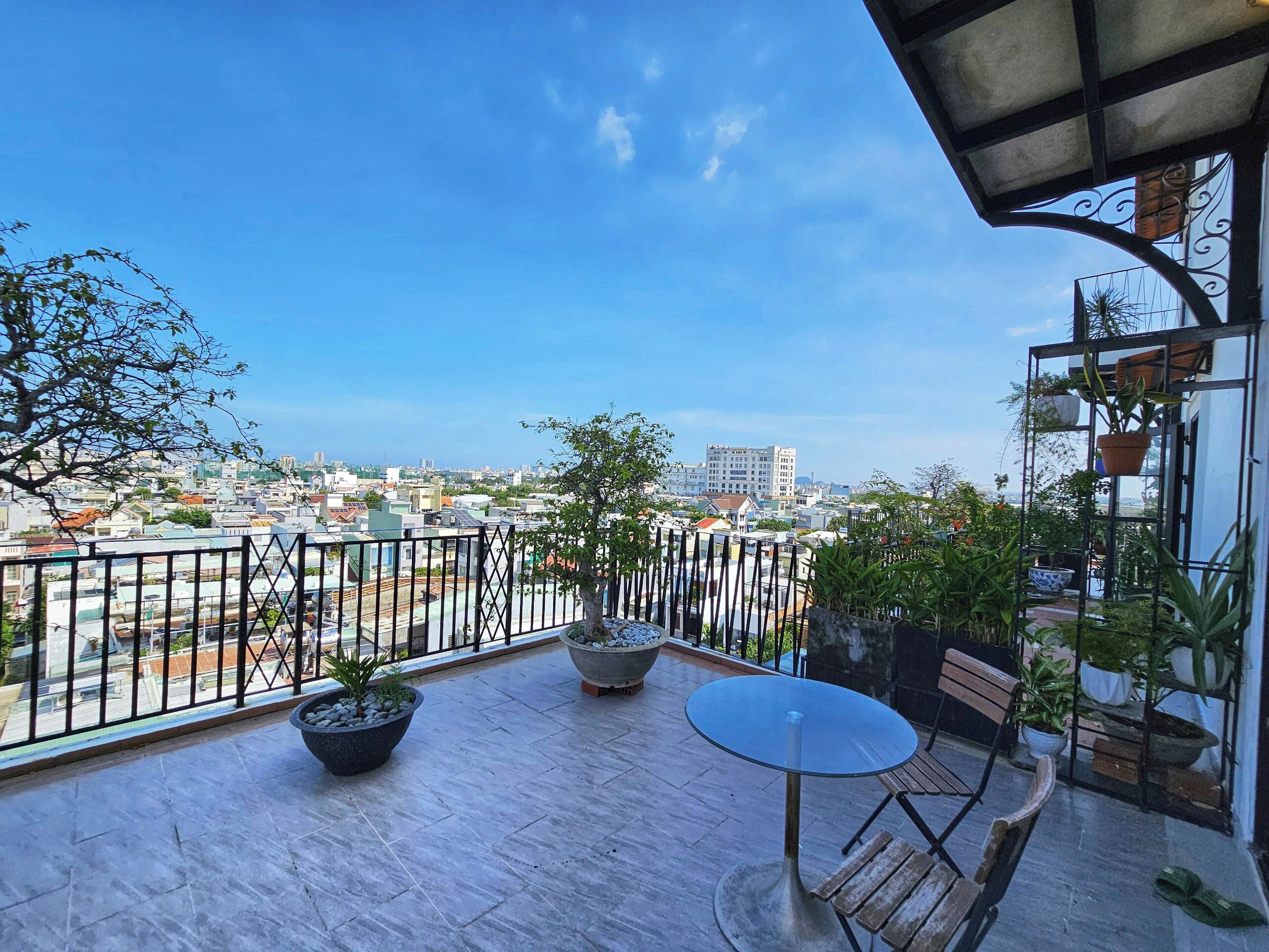 デラックス スタジオスイート バルコニー | バルコニー