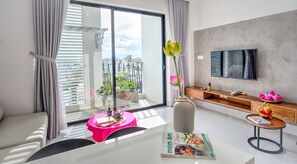Deluxe Apartment, Balcony | Balcony