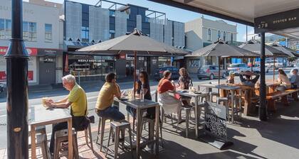 Inner City Apartments - 3 - Beautiful apartment with Rooftop Terrace!