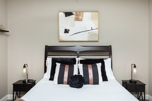 2 bedrooms, desk, iron/ironing board, free WiFi