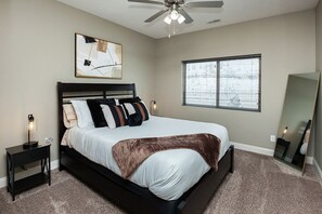 2 bedrooms, desk, iron/ironing board, free WiFi